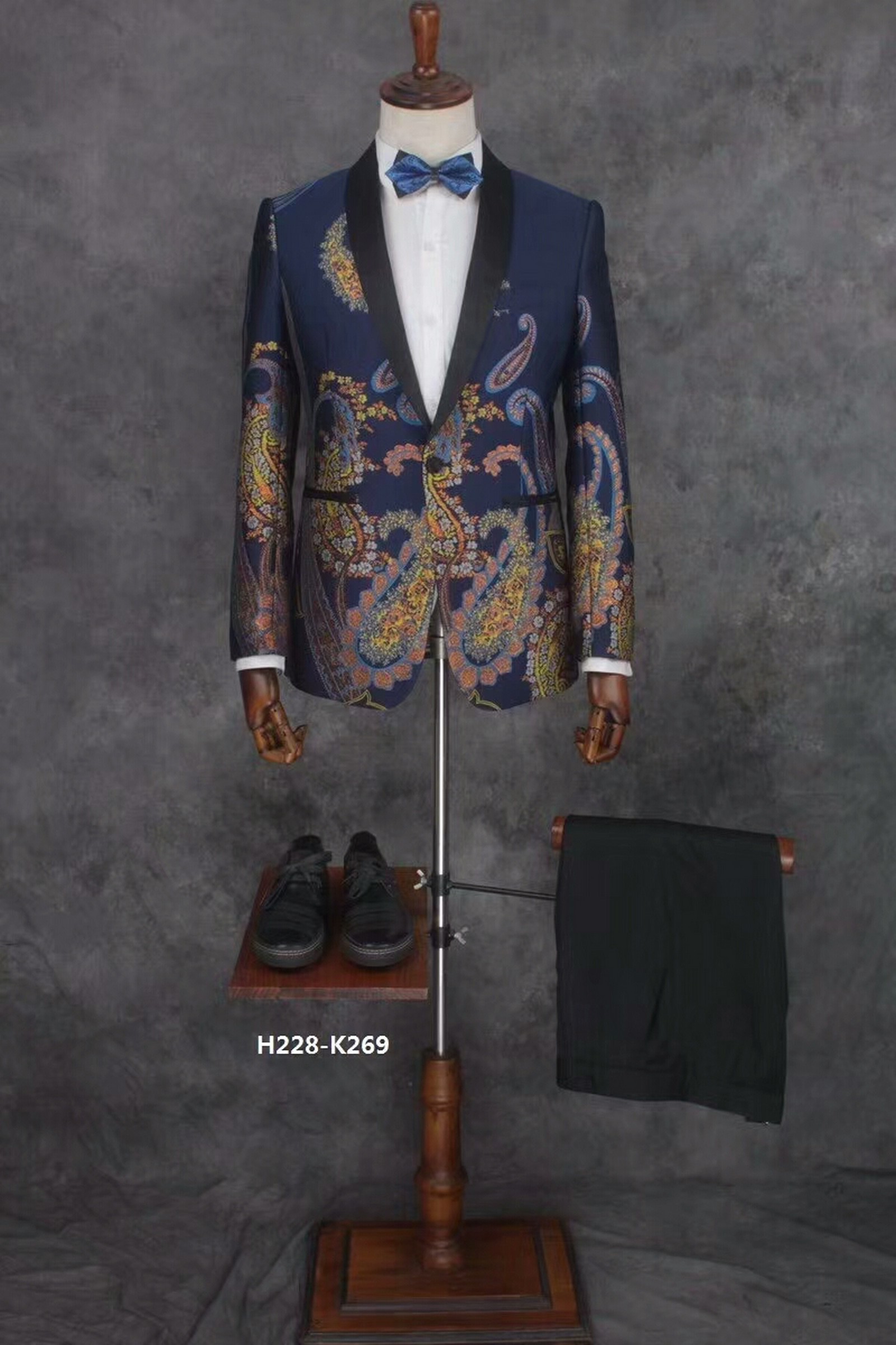 男士西服,西裝禮服,男士西裝,西服推薦,西服訂製,西服出租,西裝價格,西裝推薦